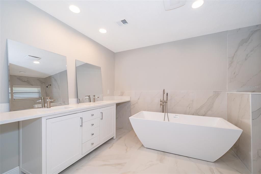 Active With Contract: $599,000 (4 beds, 2 baths, 2668 Square Feet)