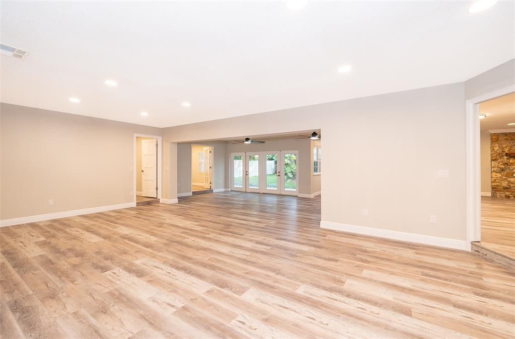 Active With Contract: $599,000 (4 beds, 2 baths, 2668 Square Feet)