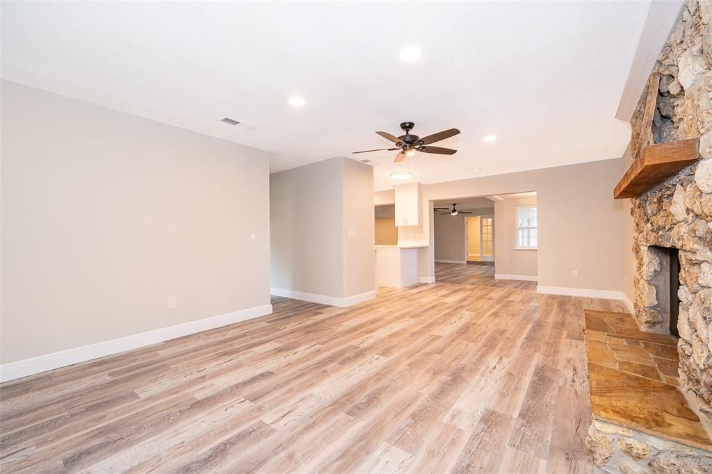 Active With Contract: $599,000 (4 beds, 2 baths, 2668 Square Feet)