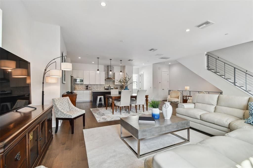 Recently Sold: $820,000 (3 beds, 3 baths, 2411 Square Feet)