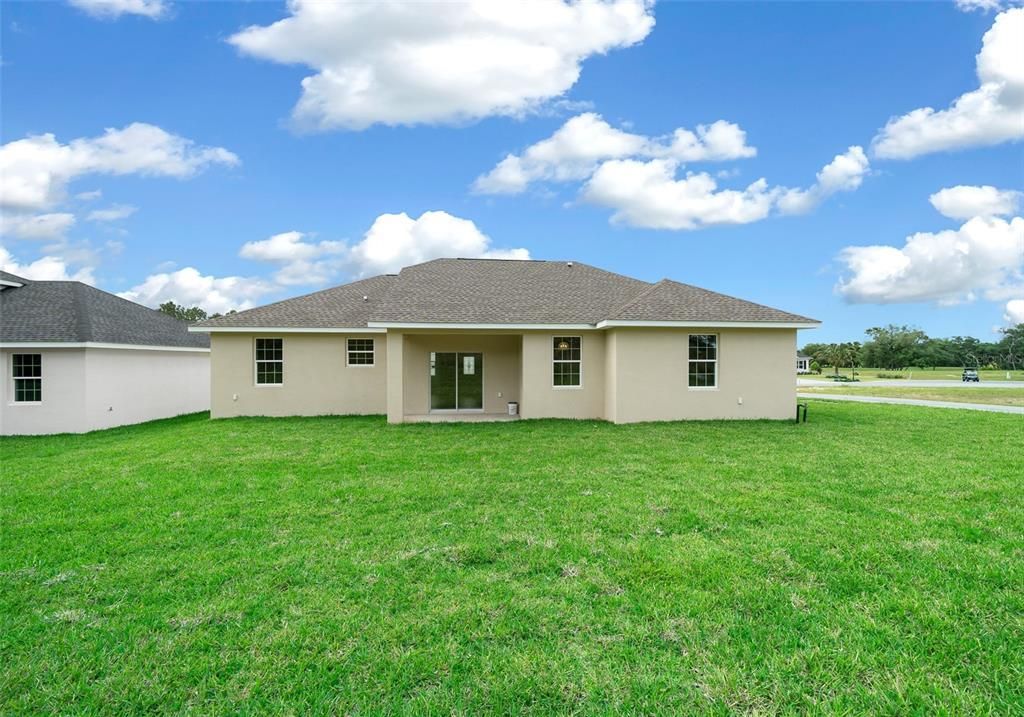 For Sale: $399,900 (3 beds, 2 baths, 1599 Square Feet)