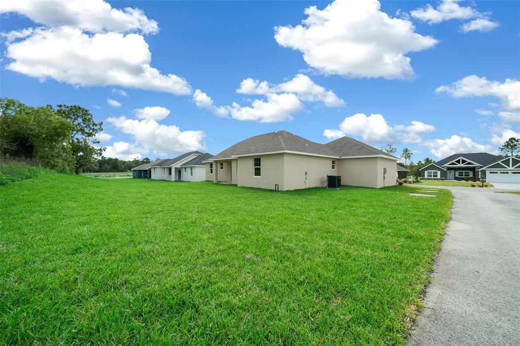 For Sale: $399,900 (3 beds, 2 baths, 1599 Square Feet)