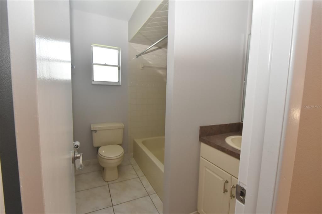 For Rent: $2,795 (4 beds, 2 baths, 1857 Square Feet)