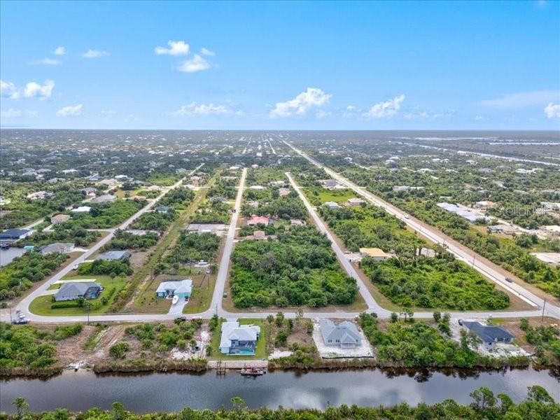 На продажу: $119,000 (0.23 acres)