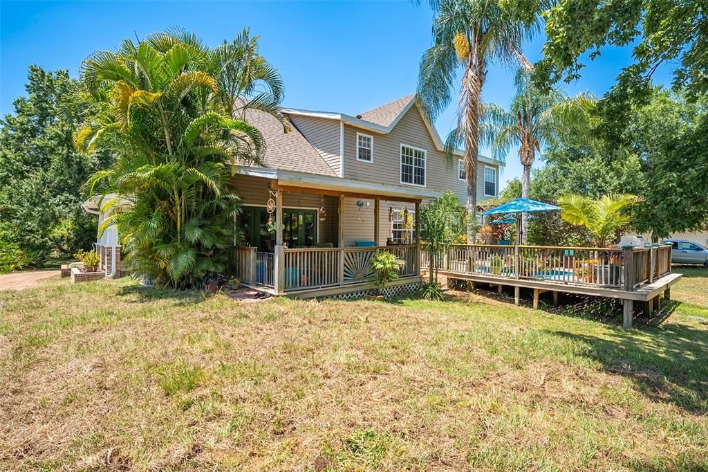 Active With Contract: $589,900 (4 beds, 2 baths, 2240 Square Feet)