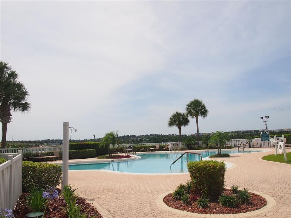 HEATED RELAXING POOL