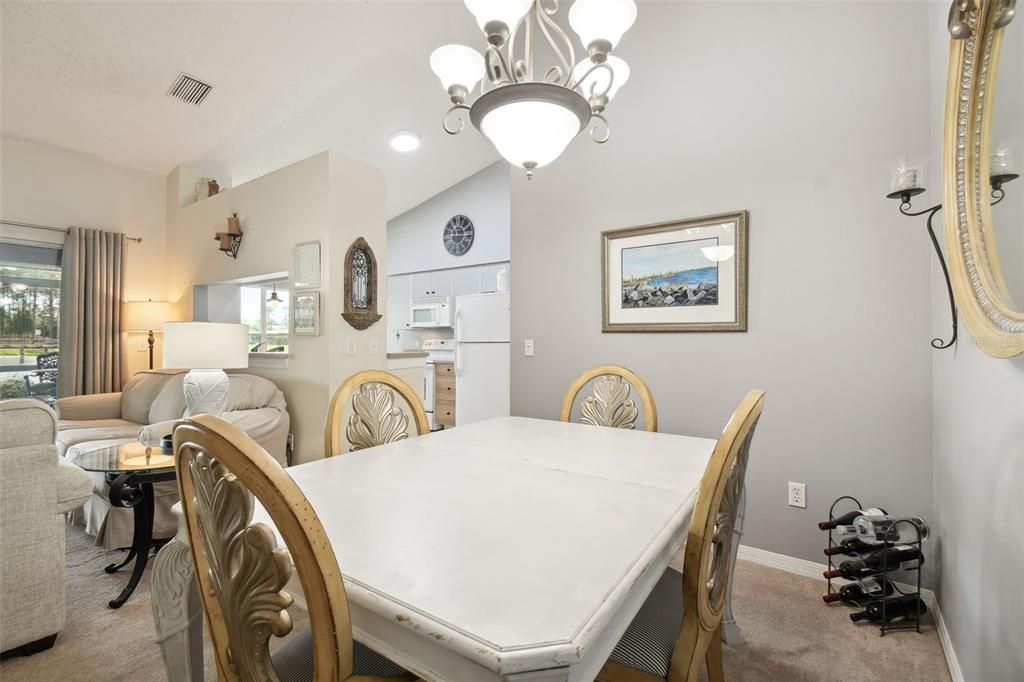 Active With Contract: $299,900 (2 beds, 2 baths, 1299 Square Feet)