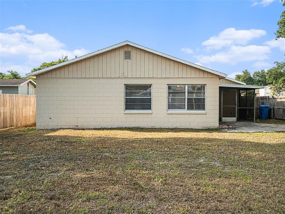 For Sale: $300,000 (3 beds, 2 baths, 1417 Square Feet)