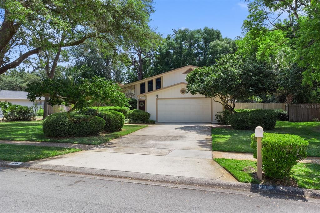 For Sale: $635,000 (4 beds, 2 baths, 2850 Square Feet)