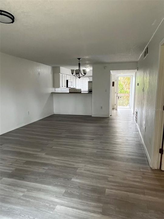 For Rent: $1,650 (2 beds, 2 baths, 1020 Square Feet)