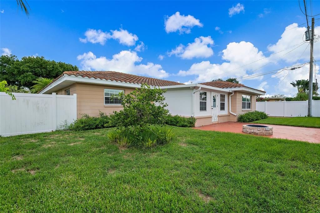 For Sale: $480,000 (3 beds, 2 baths, 1544 Square Feet)