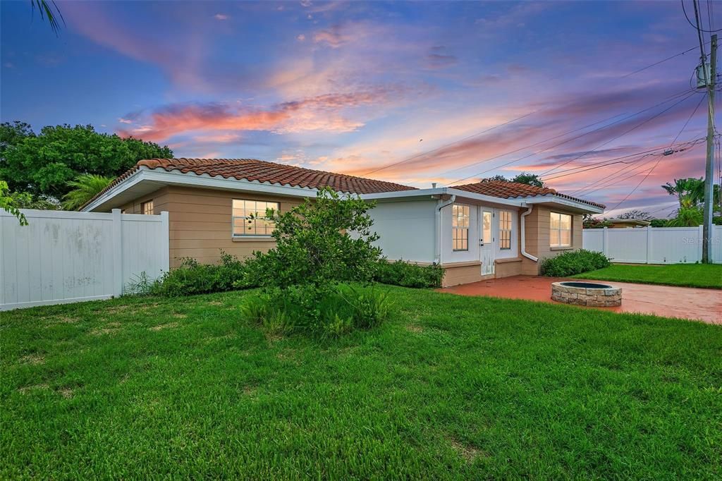 For Sale: $480,000 (3 beds, 2 baths, 1544 Square Feet)