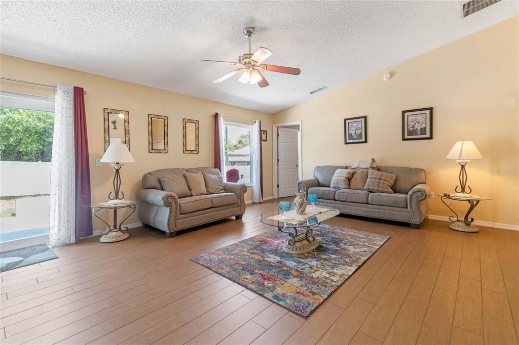 For Sale: $387,900 (3 beds, 2 baths, 2020 Square Feet)