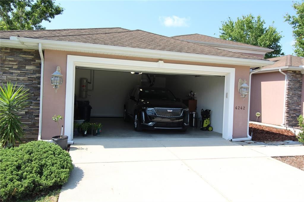 For Sale: $465,000 (3 beds, 2 baths, 2595 Square Feet)