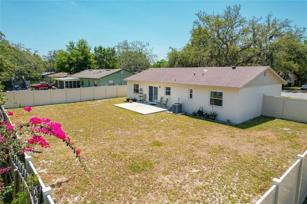 Recently Sold: $325,000 (3 beds, 2 baths, 1158 Square Feet)