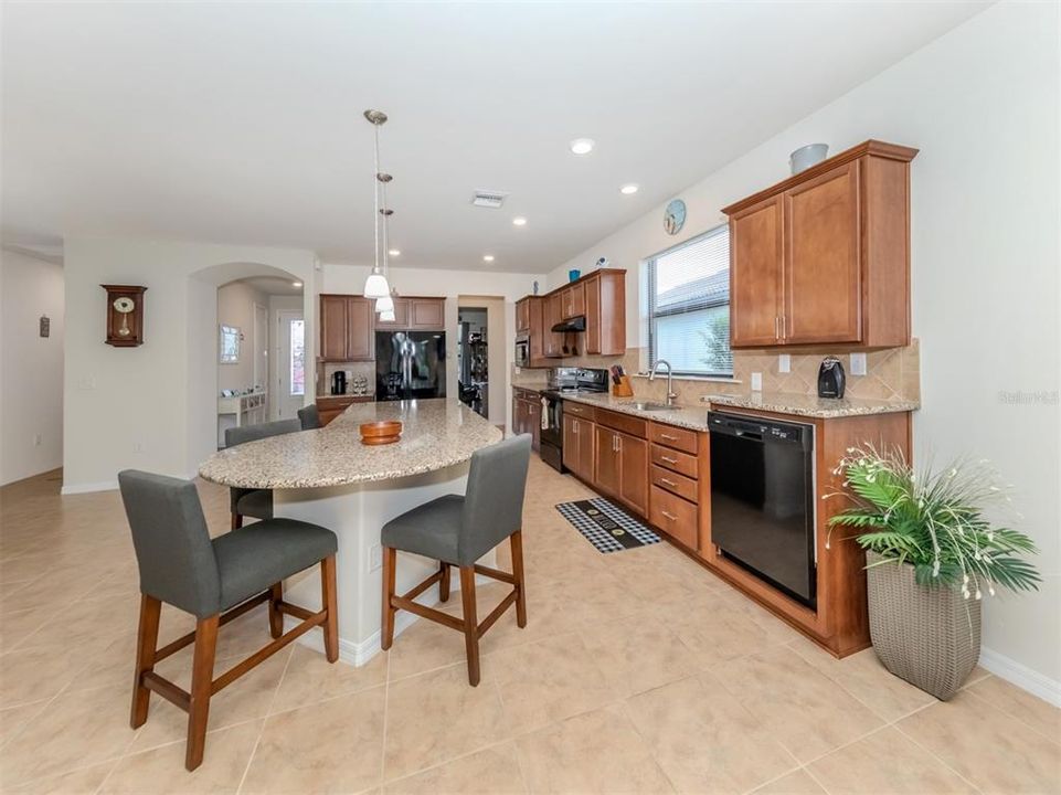 For Sale: $619,900 (2 beds, 2 baths, 1965 Square Feet)