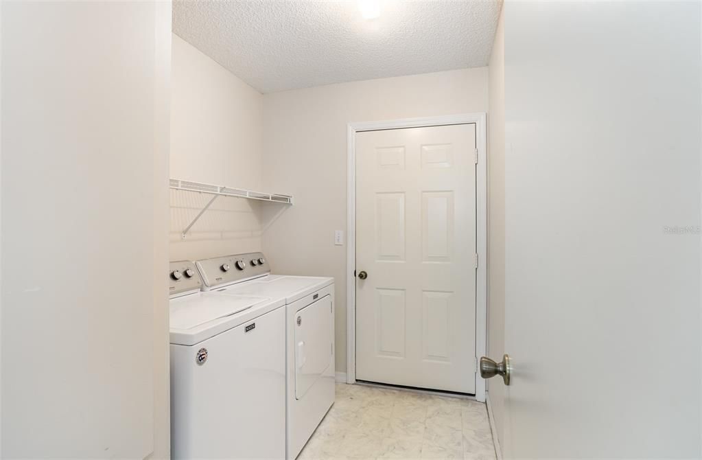 For Sale: $280,000 (3 beds, 2 baths, 1652 Square Feet)
