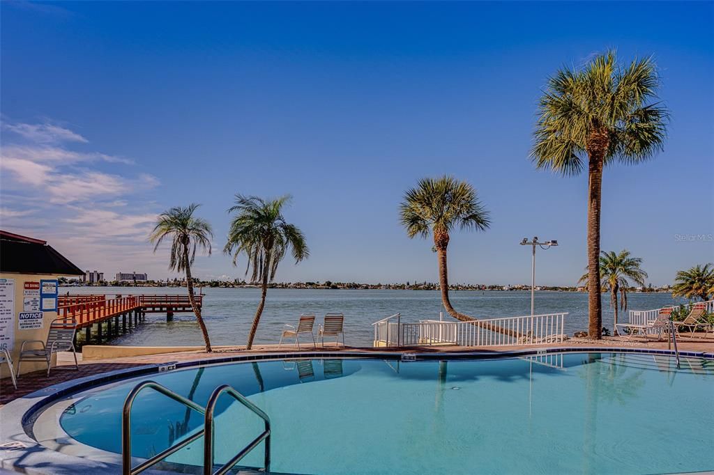 Swimming Pool on the Intracoastal