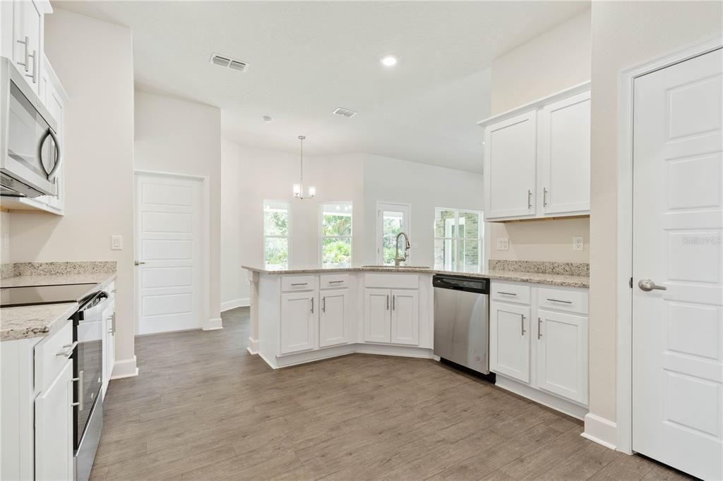 Active With Contract: $379,900 (4 beds, 3 baths, 2265 Square Feet)