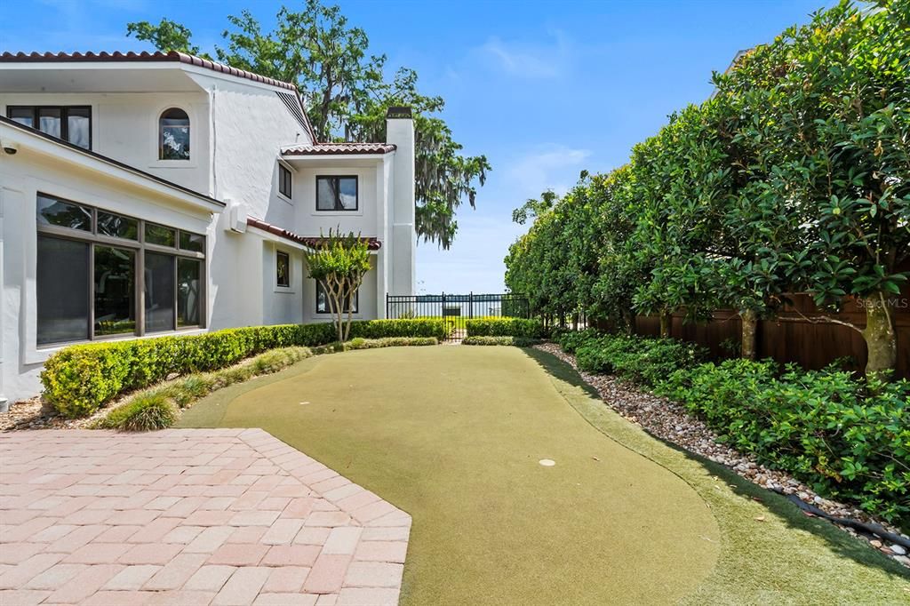 For Sale: $4,950,000 (5 beds, 4 baths, 5681 Square Feet)