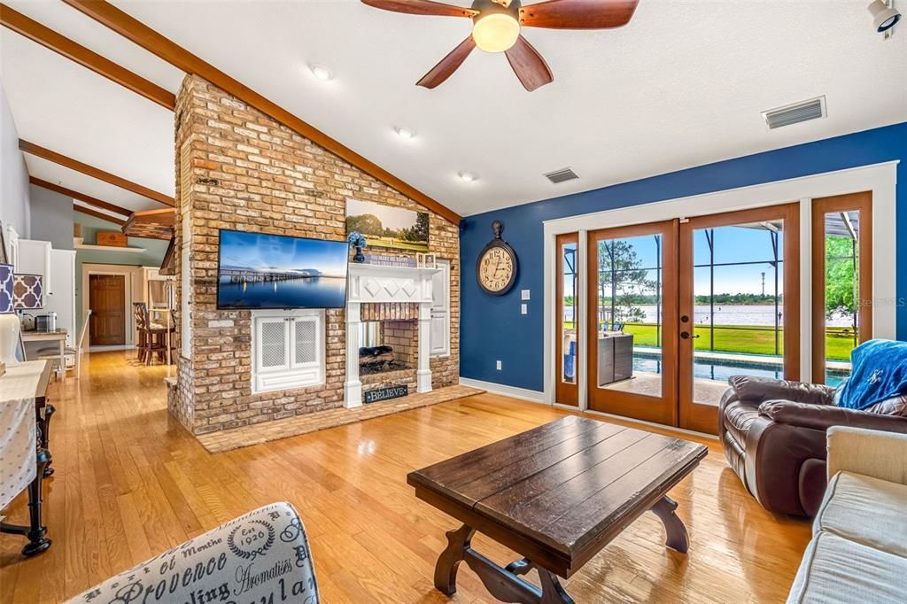 Living room with two-sided fireplace