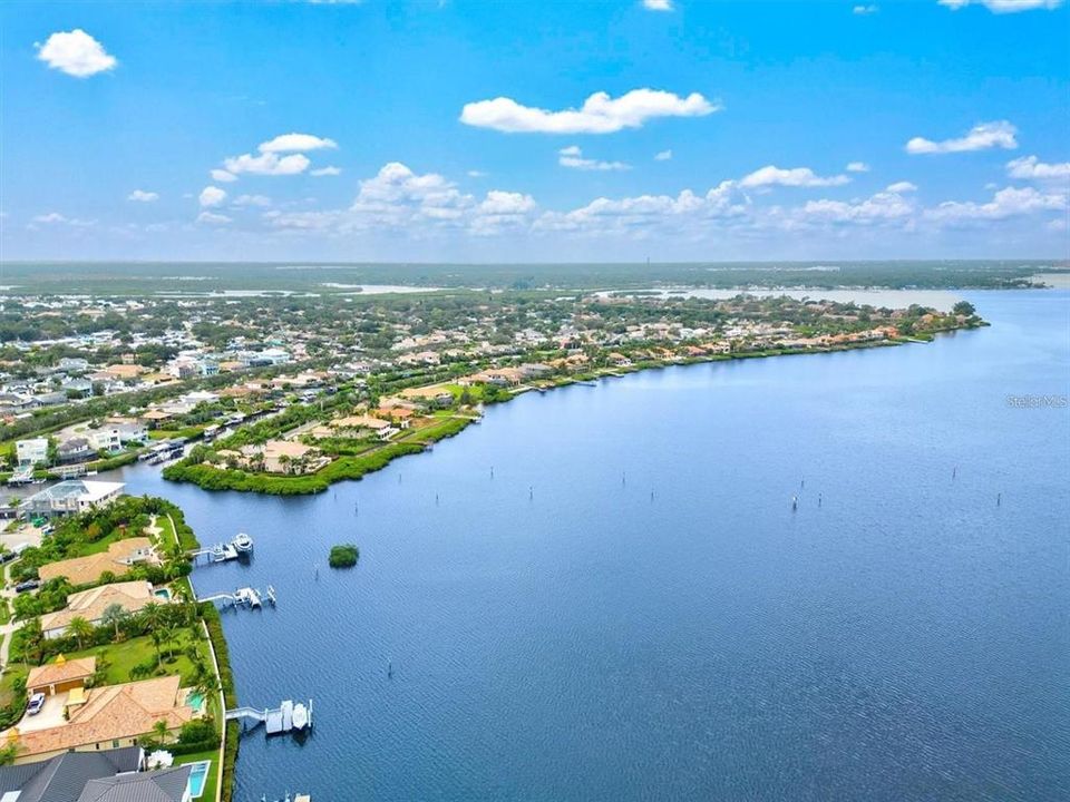 Enjoy that true Coastal Florida living in The Inlets conveniently located near the most beautiful beaches in the US and some of the best dining.