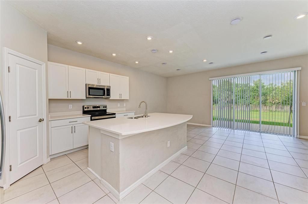 Active With Contract: $2,400 (3 beds, 2 baths, 1417 Square Feet)