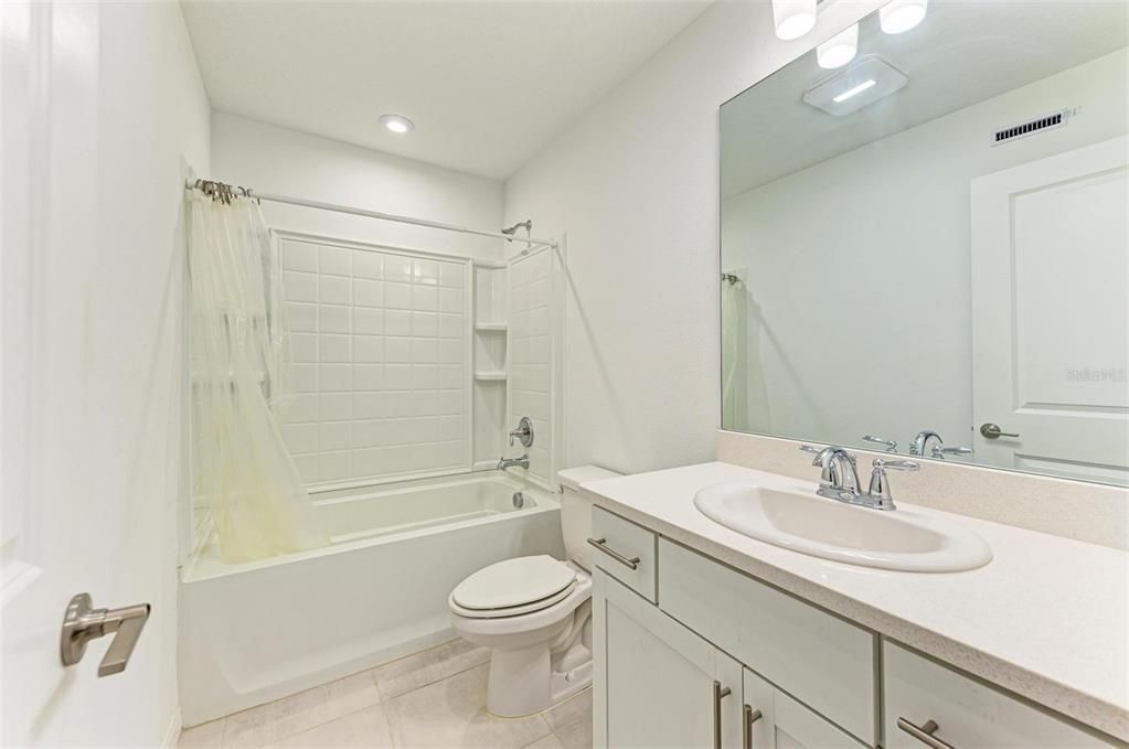 Active With Contract: $2,400 (3 beds, 2 baths, 1417 Square Feet)