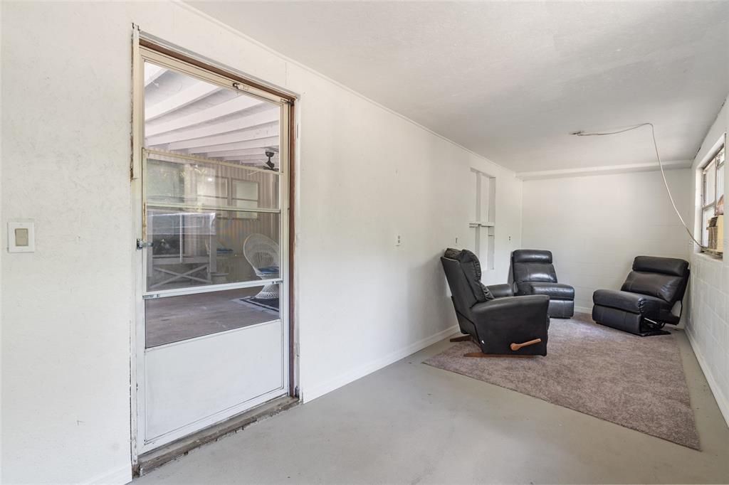 For Sale: $209,000 (3 beds, 2 baths, 1780 Square Feet)
