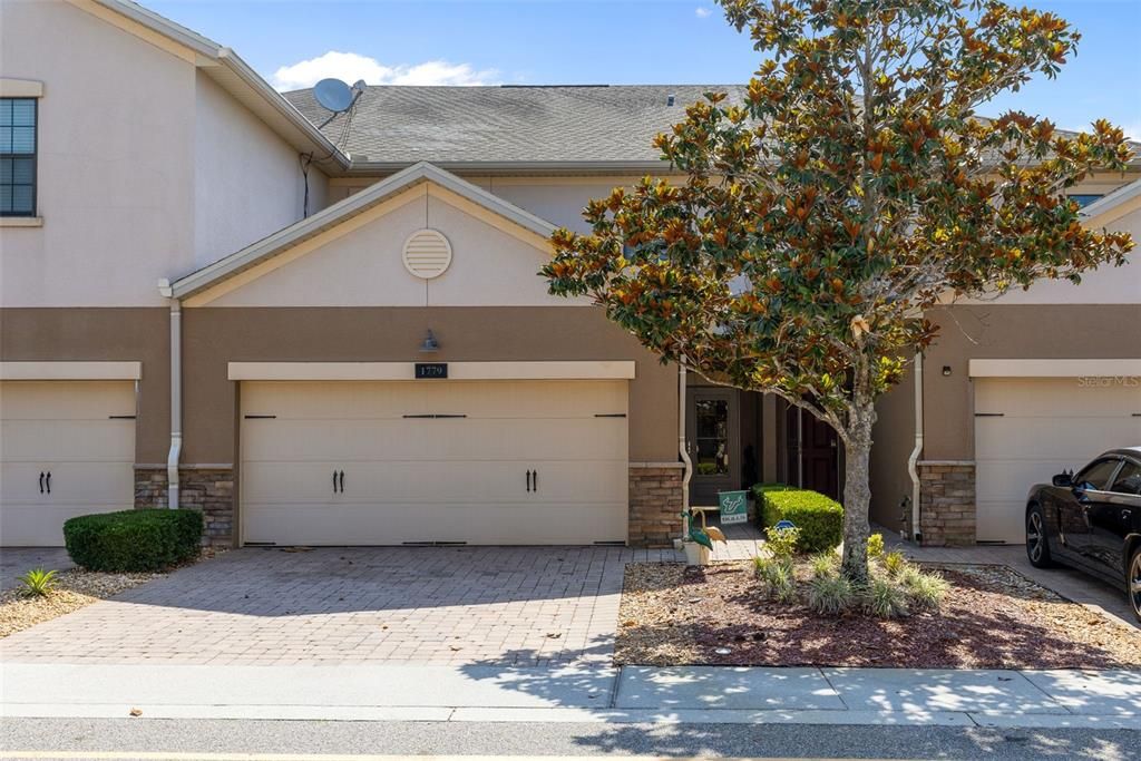 Recently Sold: $400,000 (3 beds, 2 baths, 1719 Square Feet)