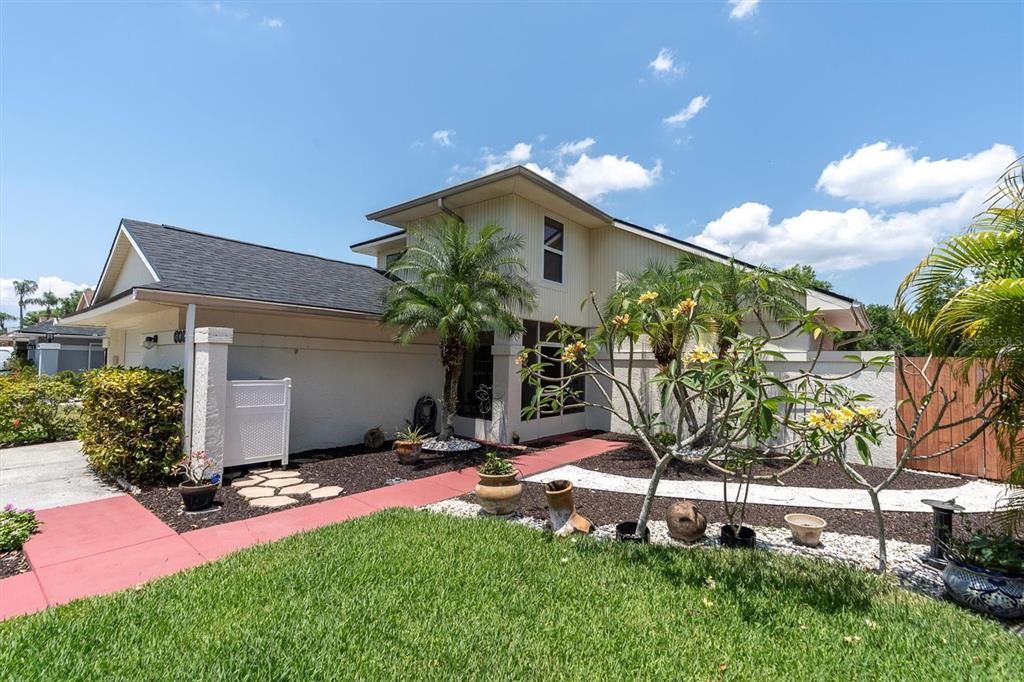 For Sale: $499,500 (3 beds, 2 baths, 1698 Square Feet)