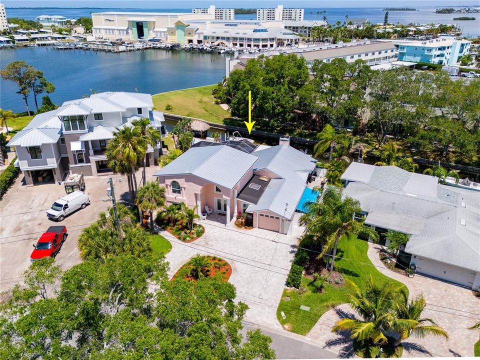 Recently Sold: $1,450,000 (3 beds, 3 baths, 2670 Square Feet)