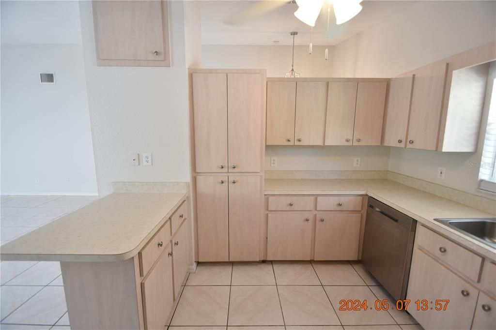 For Rent: $3,780 (3 beds, 2 baths, 1511 Square Feet)