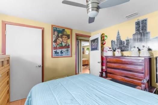 For Sale: $345,000 (3 beds, 1 baths, 1152 Square Feet)