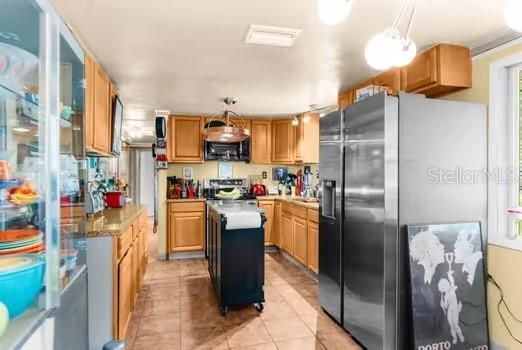 For Sale: $345,000 (3 beds, 1 baths, 1152 Square Feet)