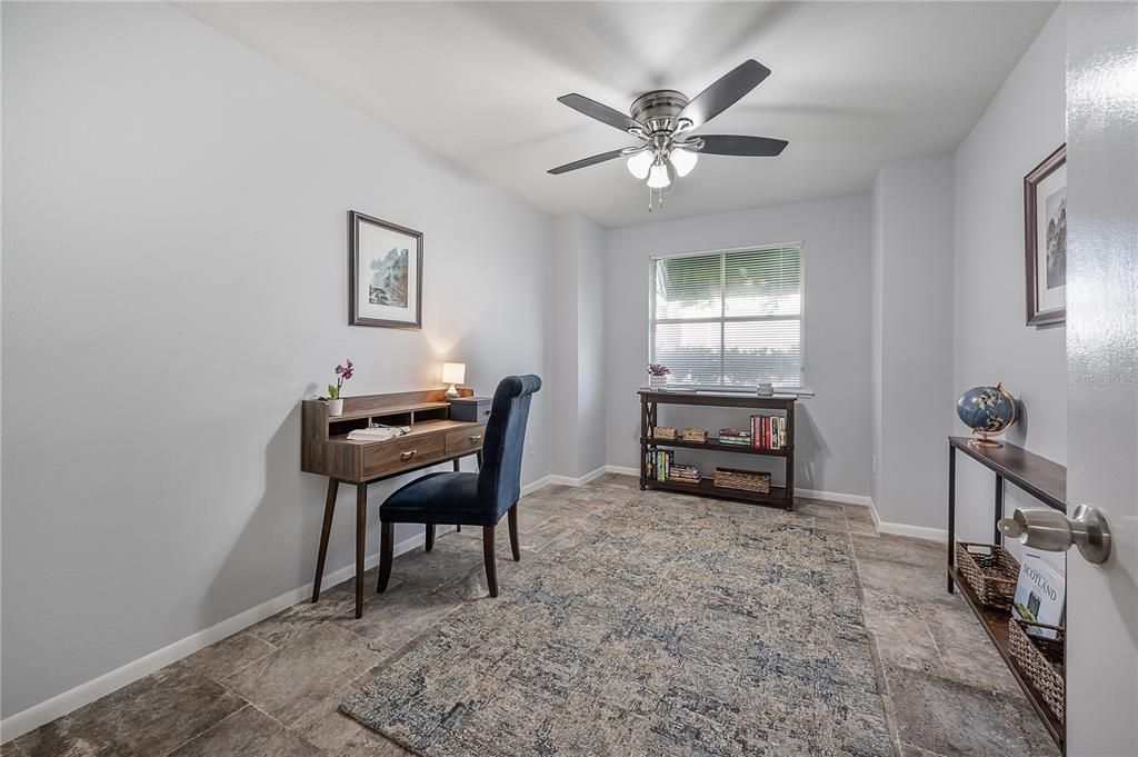 Active With Contract: $389,900 (2 beds, 2 baths, 741 Square Feet)