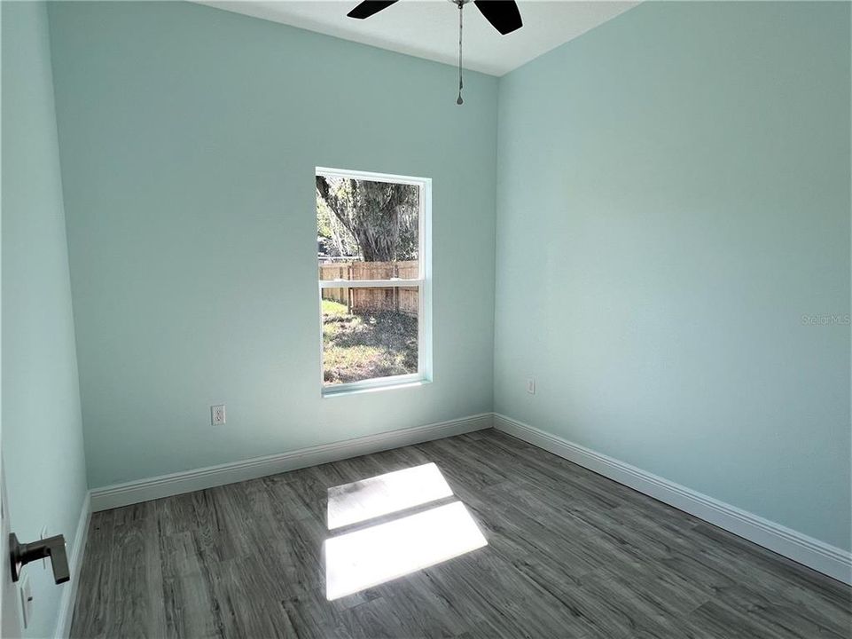 Active With Contract: $1,650 (2 beds, 1 baths, 756 Square Feet)