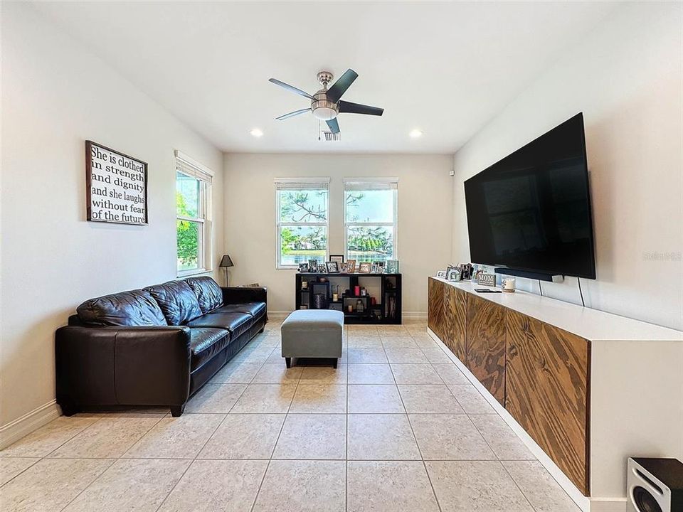 For Sale: $455,000 (3 beds, 2 baths, 1872 Square Feet)