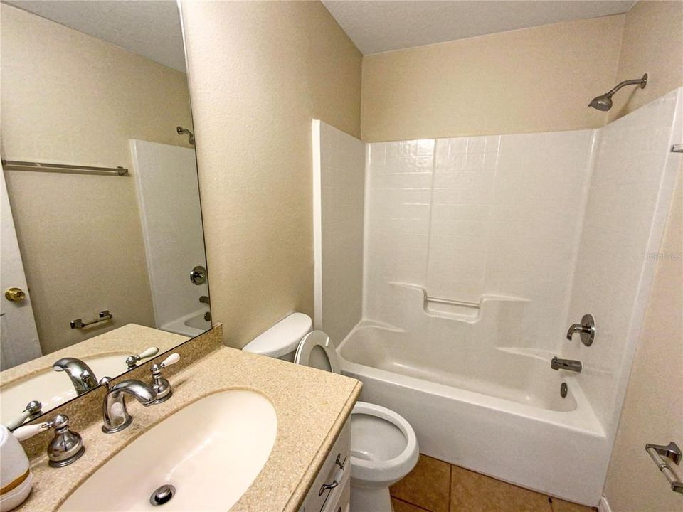 待售: $325,000 (3 贝兹, 2 浴室, 1600 平方英尺)