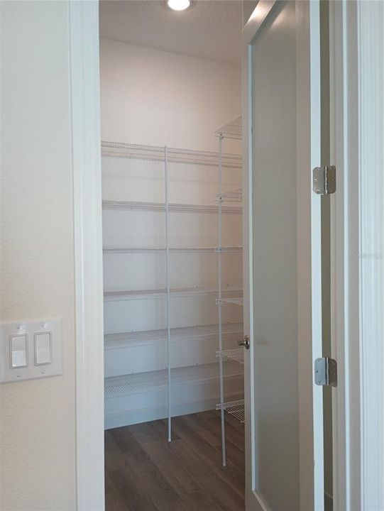 Walk-in Pantry