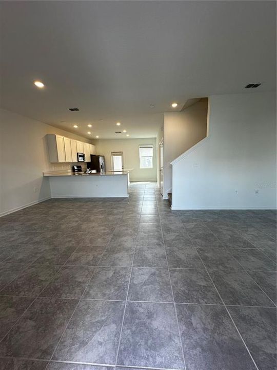 For Rent: $2,700 (3 beds, 2 baths, 1755 Square Feet)