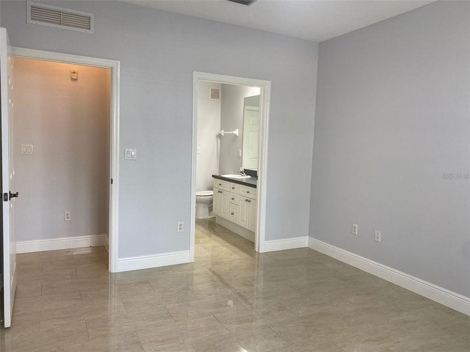 Recently Rented: $2,100 (2 beds, 2 baths, 1161 Square Feet)