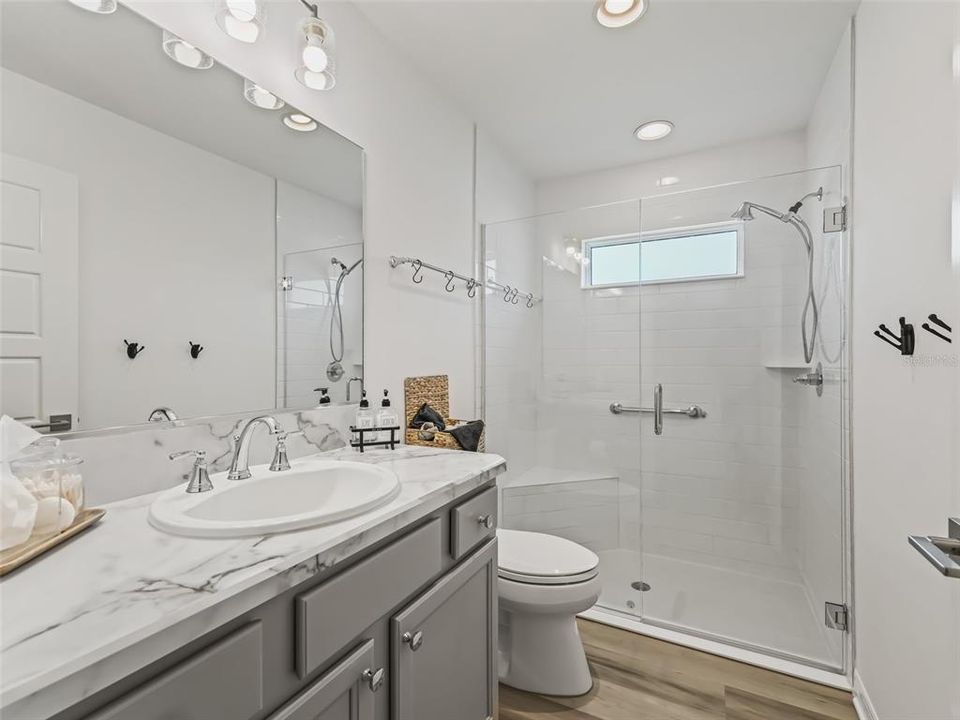 For Sale: $549,900 (3 beds, 2 baths, 2033 Square Feet)
