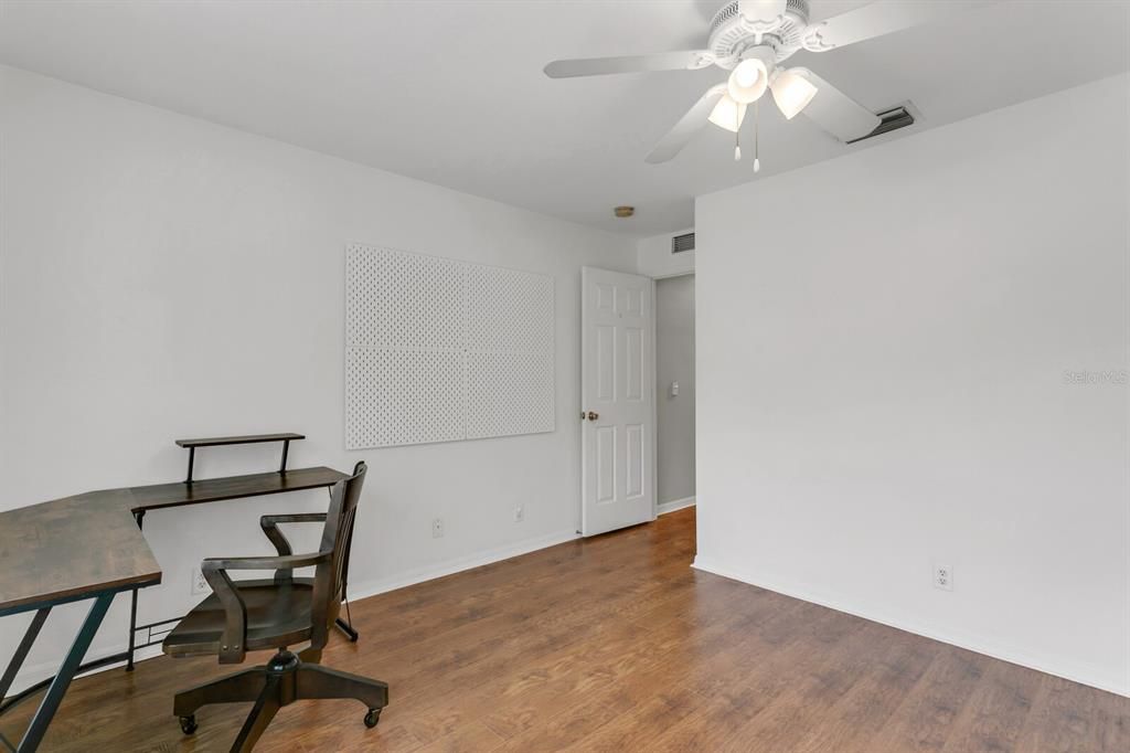 For Sale: $324,900 (3 beds, 2 baths, 1680 Square Feet)