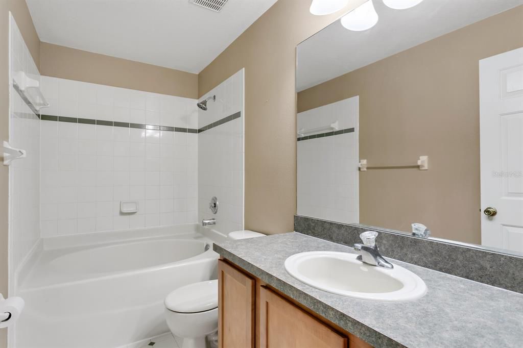 For Sale: $324,900 (3 beds, 2 baths, 1680 Square Feet)