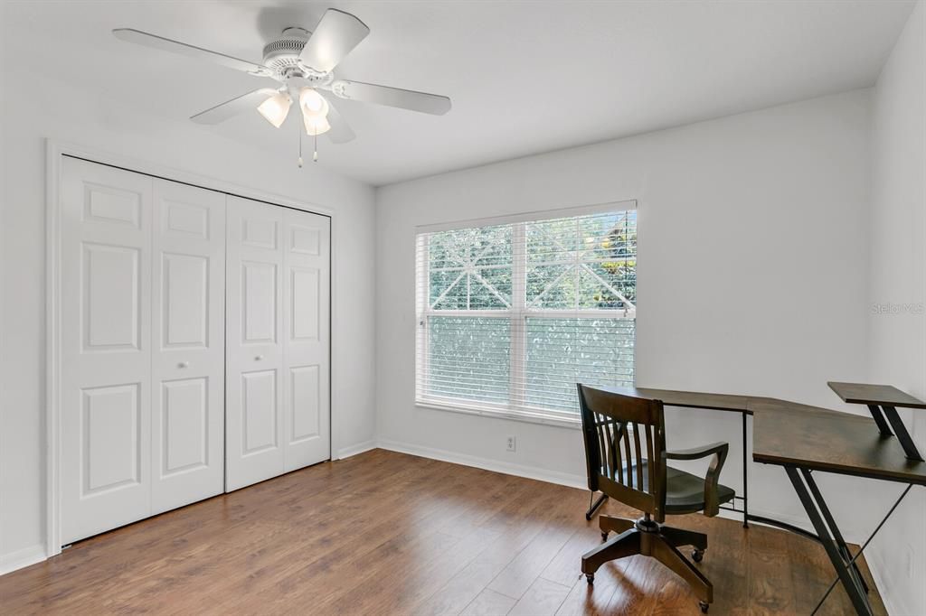 Active With Contract: $324,900 (3 beds, 2 baths, 1680 Square Feet)