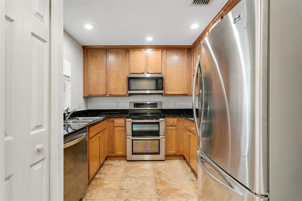 For Sale: $324,900 (3 beds, 2 baths, 1680 Square Feet)