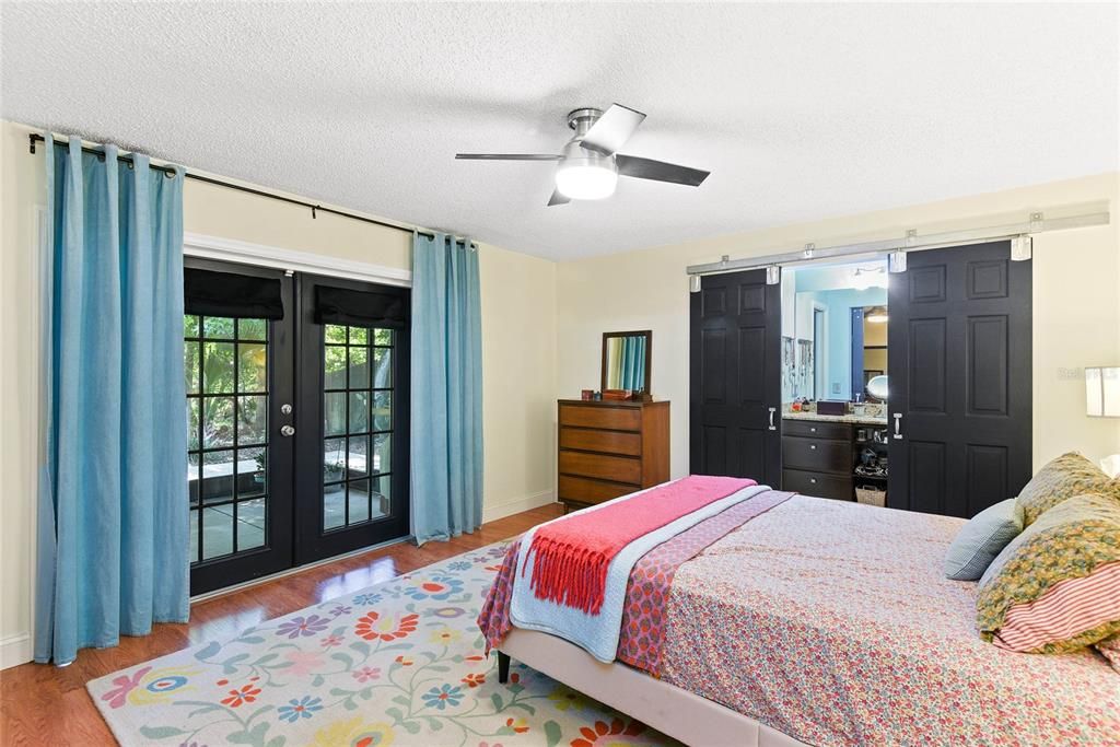 Recently Sold: $414,000 (4 beds, 2 baths, 1912 Square Feet)