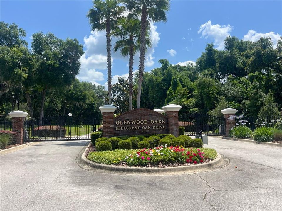 Recently Sold: $425,000 (4 beds, 3 baths, 3500 Square Feet)