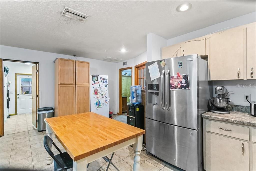 For Sale: $440,000 (3 beds, 2 baths, 1560 Square Feet)